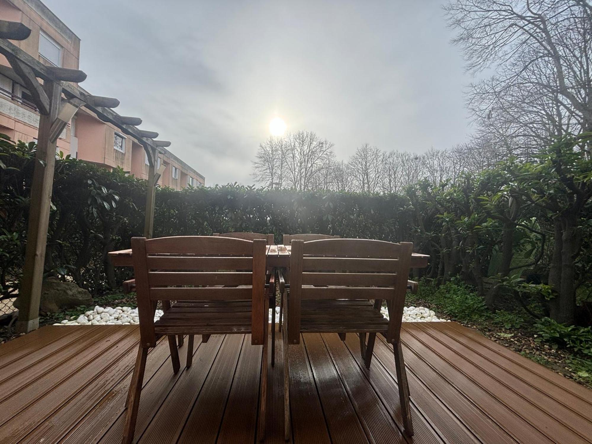 Appartement F2 Avec Terrasse, Parking Gratuit à Guyancourt Extérieur photo
